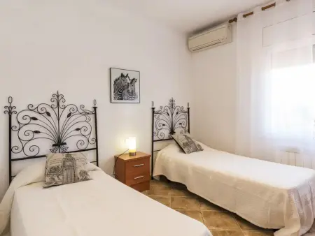 Superbe villa piscine et clim - 8 pers., Villa 8 personnes à Cunit - Photo 20