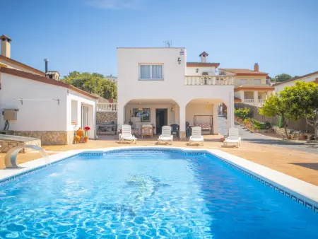 Villa avec piscine privée, vue campagne, Villa 10 personnes à Calafell - Photo 2