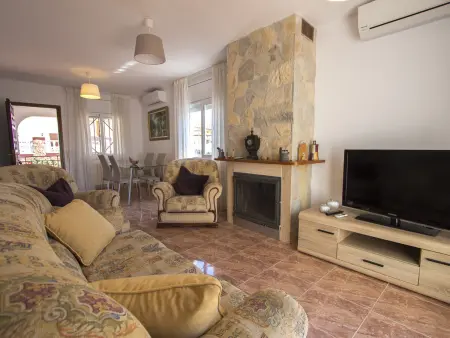 Villa avec piscine privée, vue campagne, Villa 10 personnes à Calafell - Photo 13