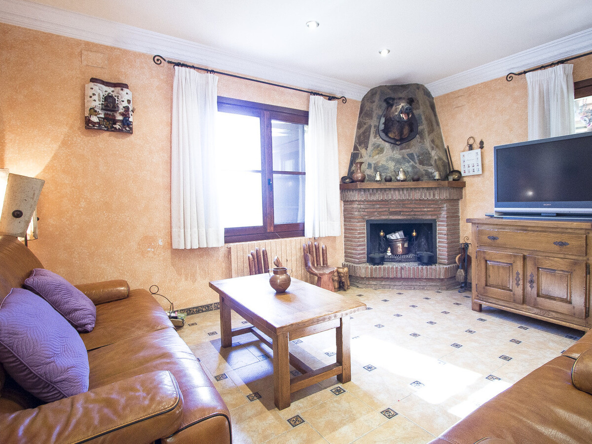 Villa 5 chambres avec piscine privée, 18 km de Salou - Photo 12