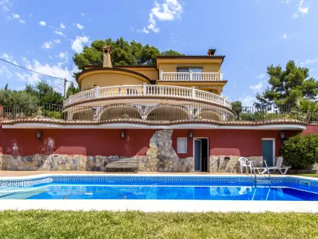 Villa 6 chambres, piscine 5×8m, vue collines près Barcelone : photo 2