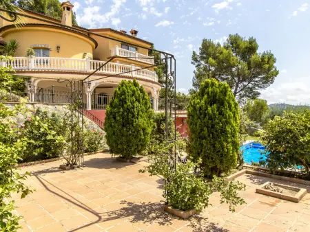 Villa 6 chambres, piscine 5×8m, vue collines près Barcelone : photo 6