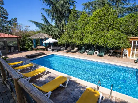 Location villa à Sils, Villa avec piscine et animaux acceptés - 21-26 pers.
