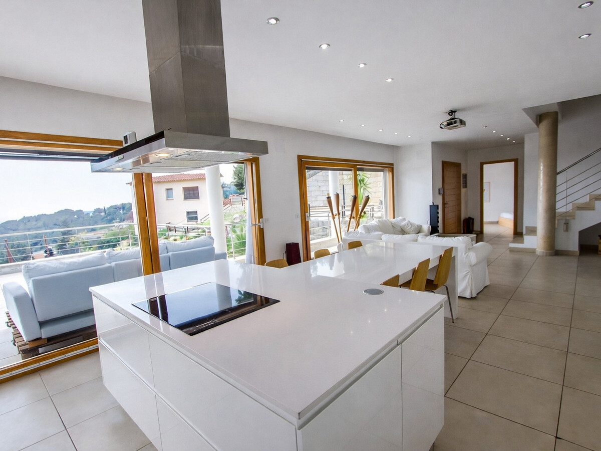 Villa moderne 9 pers., piscine eau salée, terrasse 250m² - Photo 9