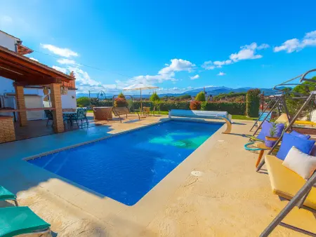 Villa 8 pers. à Sils : piscine eau salée et terrain 1500 m² : photo 2