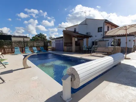 Villa 8 pers. à Sils : piscine eau salée et terrain 1500 m² : photo 7