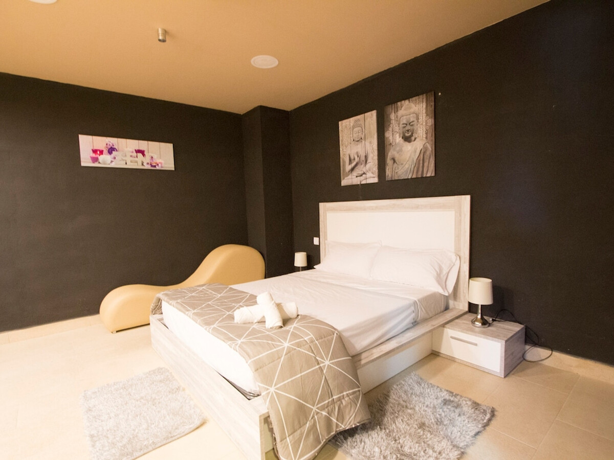 Villa 7 chambres, piscine 6×12m et jacuzzi à Rubí - Photo 12