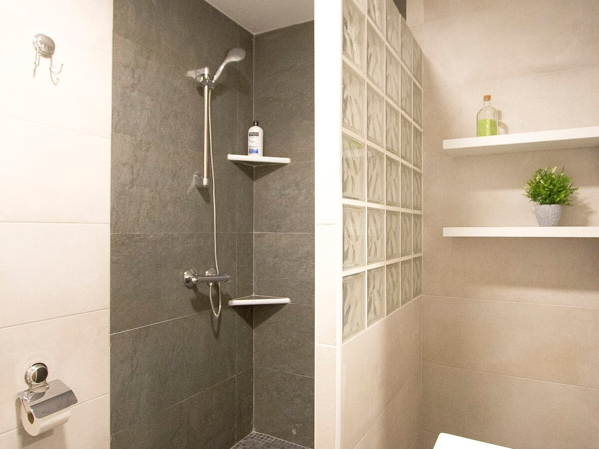 Villa 7 chambres, piscine 6×12m et jacuzzi à Rubí - Photo 20