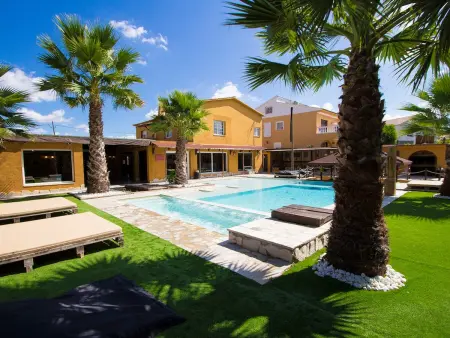 Location villa à Rubí, Villa avec piscine privée - 16 pers.