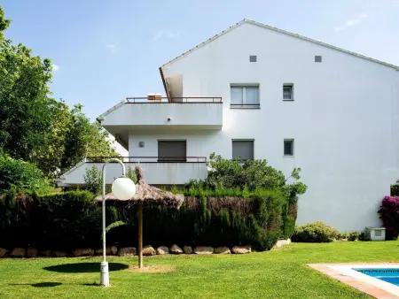 Appartement 2 chambres avec terrasse et piscine : photo 5