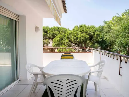 Appartement 2 chambres avec terrasse et piscine : photo 7