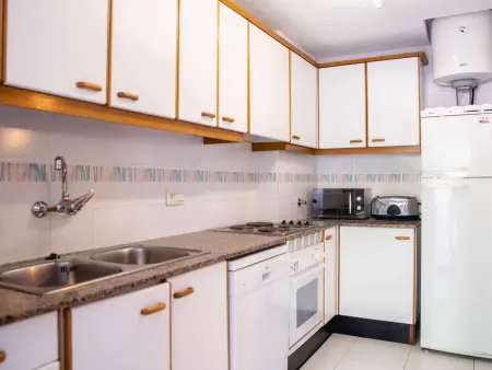 Appartement 2 chambres avec terrasse et piscine : photo 17