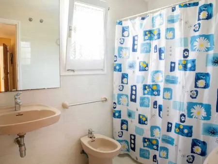 Appartement 2 chambres avec terrasse et piscine : photo 25