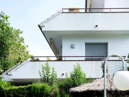Appartement 2 chambres avec terrasse et piscine : photo 29