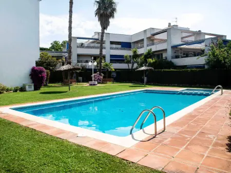 Appartement 2 chambres avec terrasse et piscine : photo 32