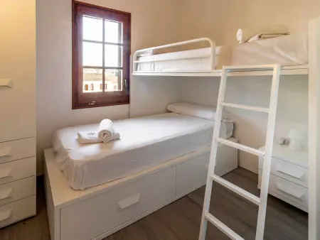 Maison mitoyenne 150 m de la plage, piscine - Sant Feliu : photo 16