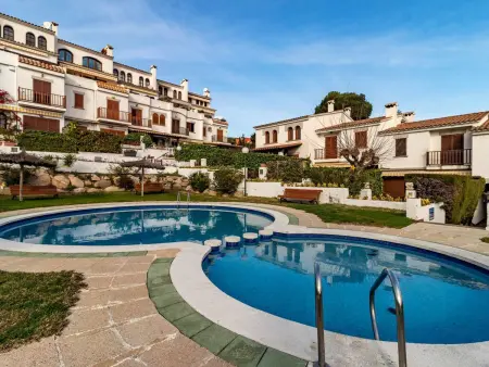 Maison mitoyenne 150 m de la plage, piscine - Sant Feliu : photo 26