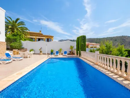 Blake, maison 138 m² avec piscine à Moraira : photo 1