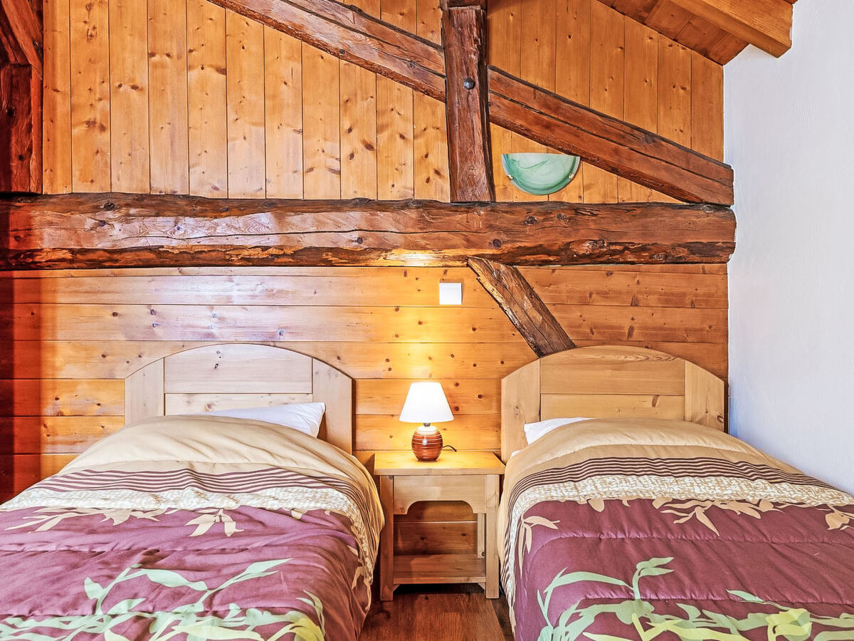 Chalet 15 pers., 7 chambres aux Menuires avec vue Belleville - Photo 13