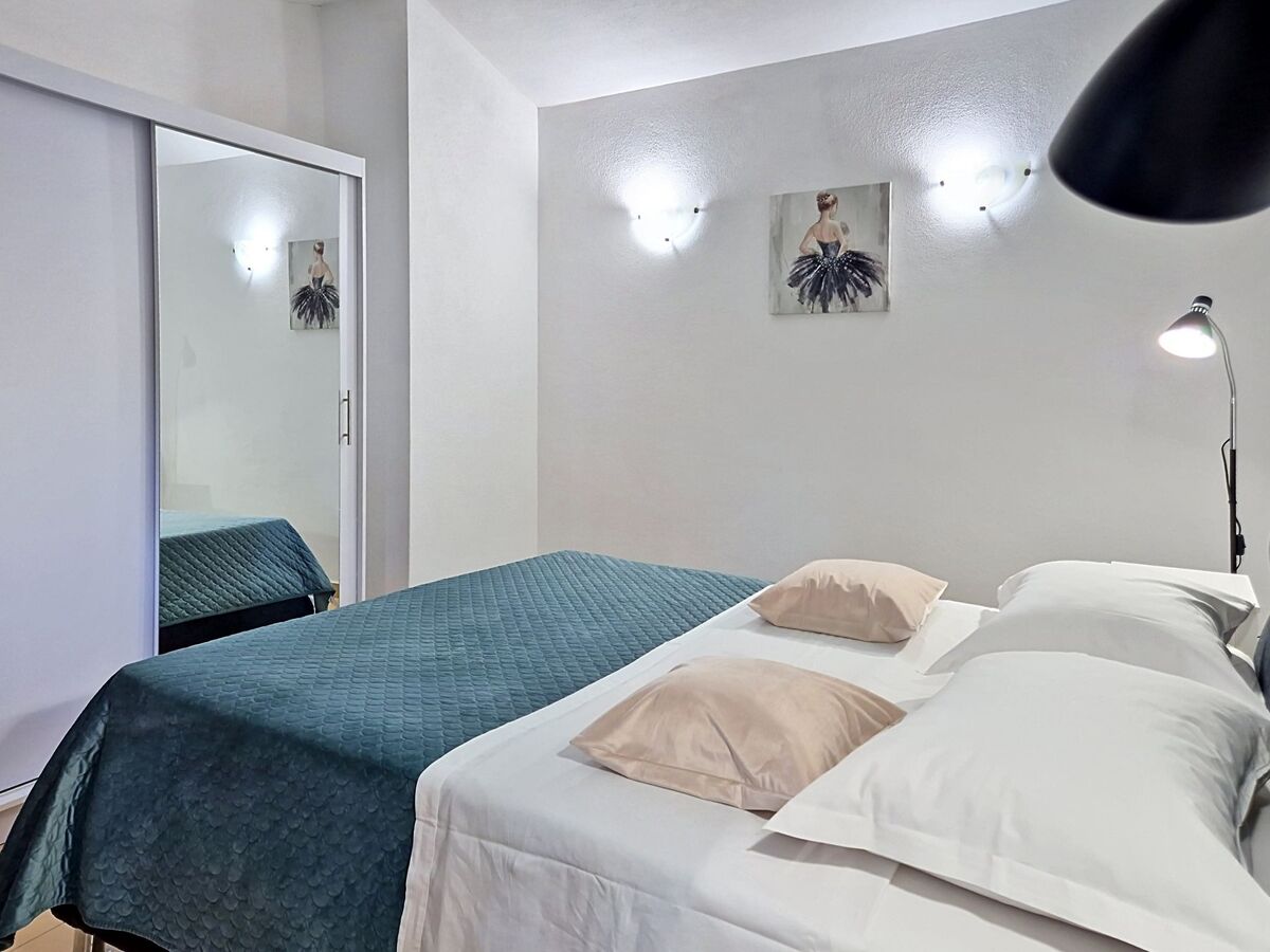 Nadalina, maison 72 m² avec jacuzzi à Šibenik - Photo 9
