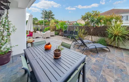 Maison rénovée 180 m² avec jardin à Dax : photo 2