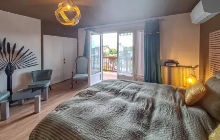 Maison rénovée 180 m² avec jardin à Dax : photo 13