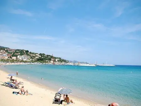 Studio climatisé Bormes-les-Mimosas, 200m plage : photo 10