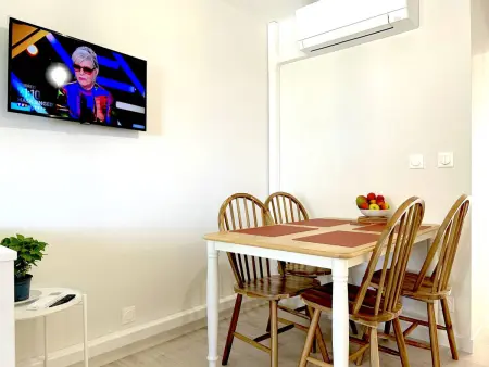 Appartement climatisé pieds dans l'eau au Lavandou : photo 6