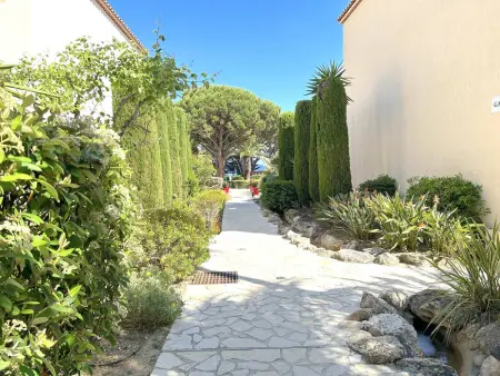 Appartement climatisé pieds dans l'eau au Lavandou : photo 14