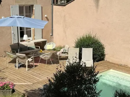 Location gite à Moulins, Maison avec piscine au cœur de Moulins - 8 pers.