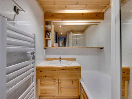 Duplex ski aux pieds, 3 chambres, 6 pers. à Val-d'Isère : photo 14