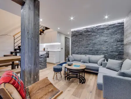 Duplex 6 pers. rénové, accès direct pistes à Val-d'Isère : photo 2