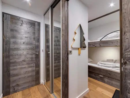 Duplex 6 pers. rénové, accès direct pistes à Val-d'Isère : photo 5