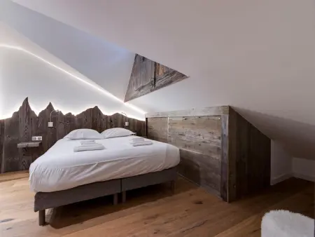 Duplex 6 pers. rénové, accès direct pistes à Val-d'Isère : photo 10
