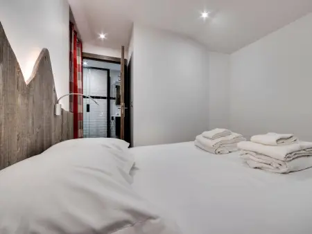 Duplex 6 pers. rénové, accès direct pistes à Val-d'Isère : photo 15