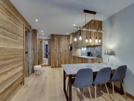 Appartement rénové au pied des pistes - Val-d'Isère : photo 4