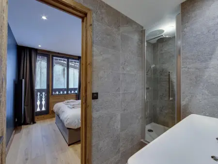 Appartement rénové au pied des pistes - Val-d'Isère : photo 10