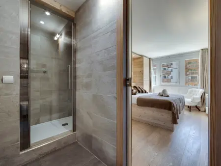 Appartement skis aux pieds à Val-d'Isère, 5 pers., parking : photo 8