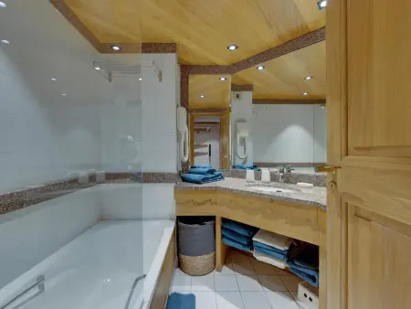 Appartement rénové au pied des pistes - Val-d'Isère : photo 7