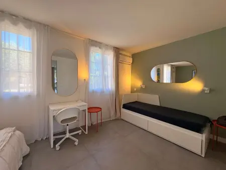 Appartement 2 pièces climatisé avec terrasse - Port Grimaud : photo 16