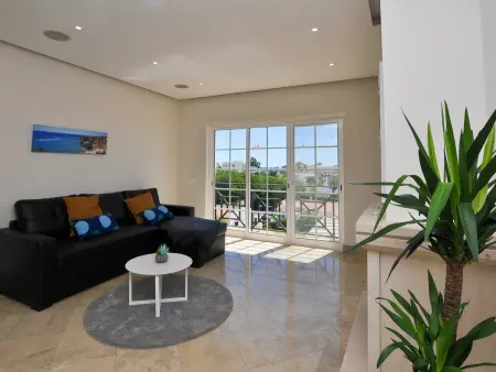 Appartement 2 chambres avec piscine à 900m de la Plage d'Oura : photo 1