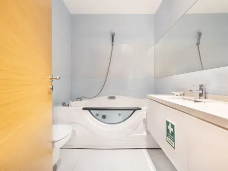 Garden Hill Downtown - Appart. 3 chambres, piscine : photo 21