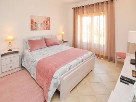 Appartement Bogart – 3 ch., piscine et plage à pied : photo 2