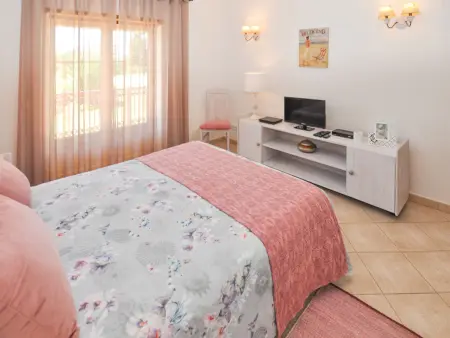 Appartement Bogart – 3 ch., piscine et plage à pied : photo 10