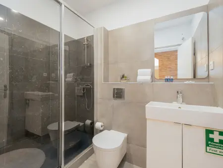 Appartement 2 ch au cœur d'Albufeira avec piscine rooftop : photo 6