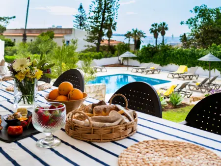 Location villa à Armação de Pêra, Spacieuse villa vue mer, piscine chauffée - 14 pers.