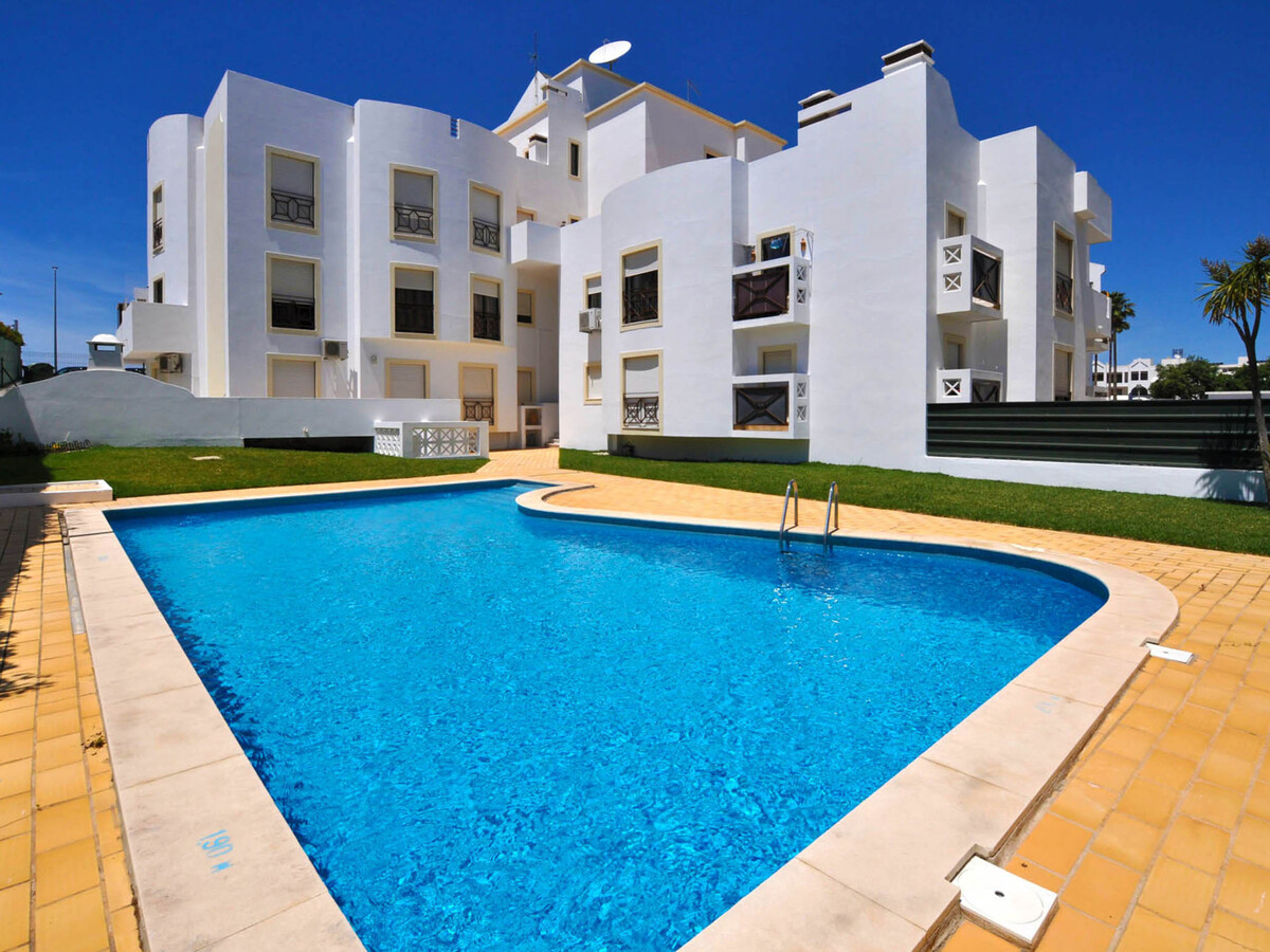 Waves Apartment — T2 moderne terrasse BBQ à Albufeira - Photo 8