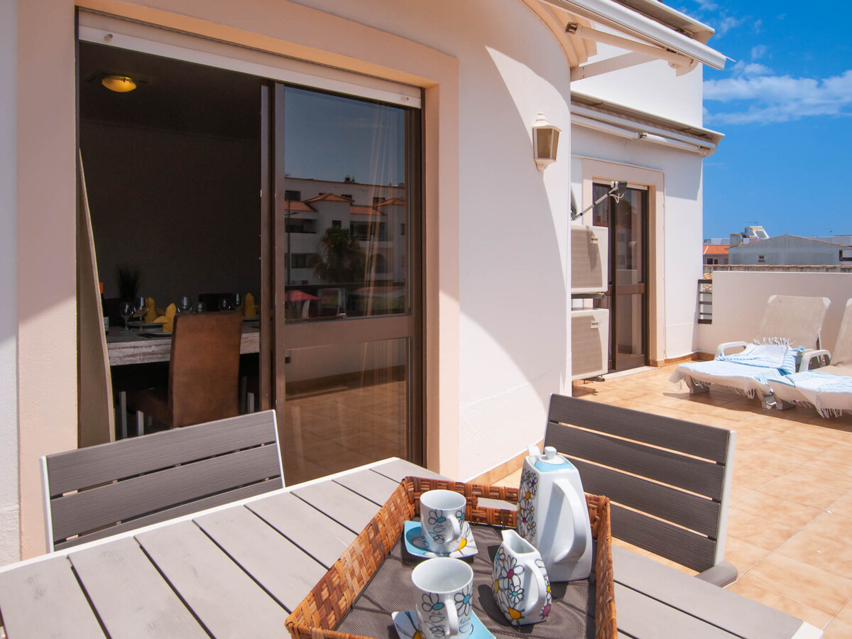 Waves Apartment — T2 moderne terrasse BBQ à Albufeira - Photo 25