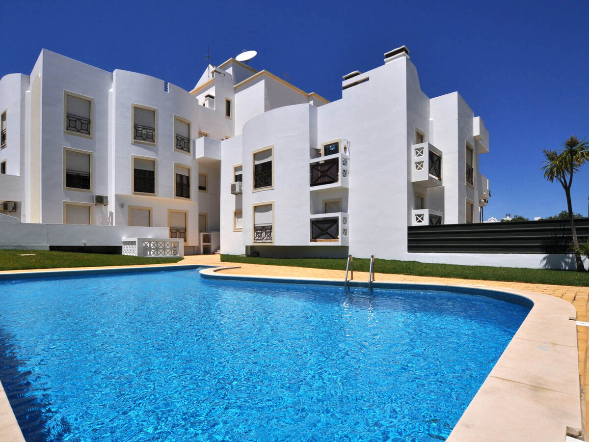 Waves Apartment — T2 moderne terrasse BBQ à Albufeira - Photo 27