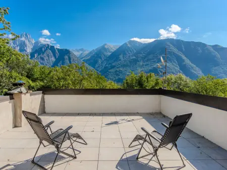 Olivo – Appartement 80 m² Sorico, terrasse et jardin : photo 4